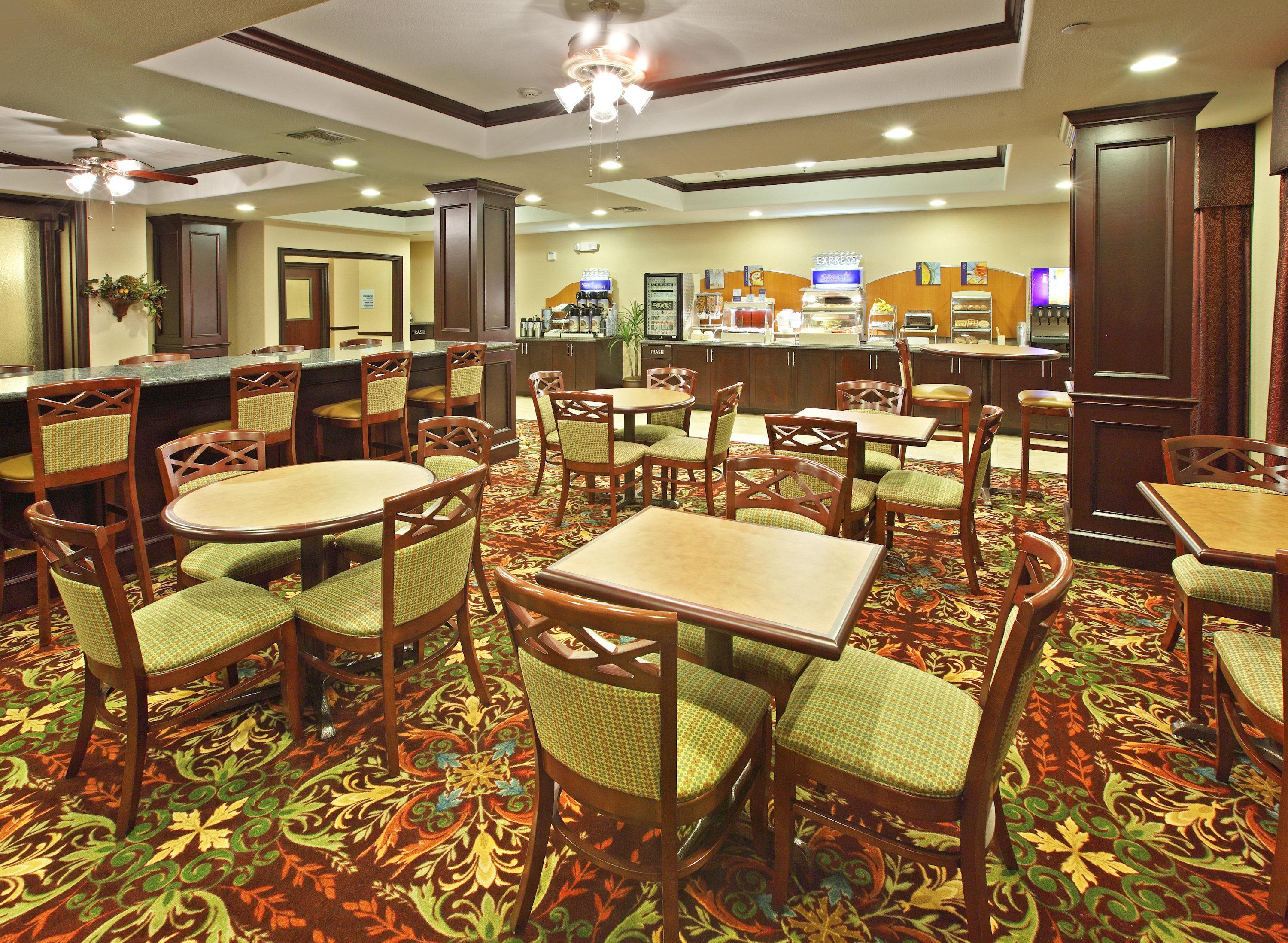 Holiday Inn Express Hotel & Suites Henderson - Traffic Star By Ihg Zewnętrze zdjęcie