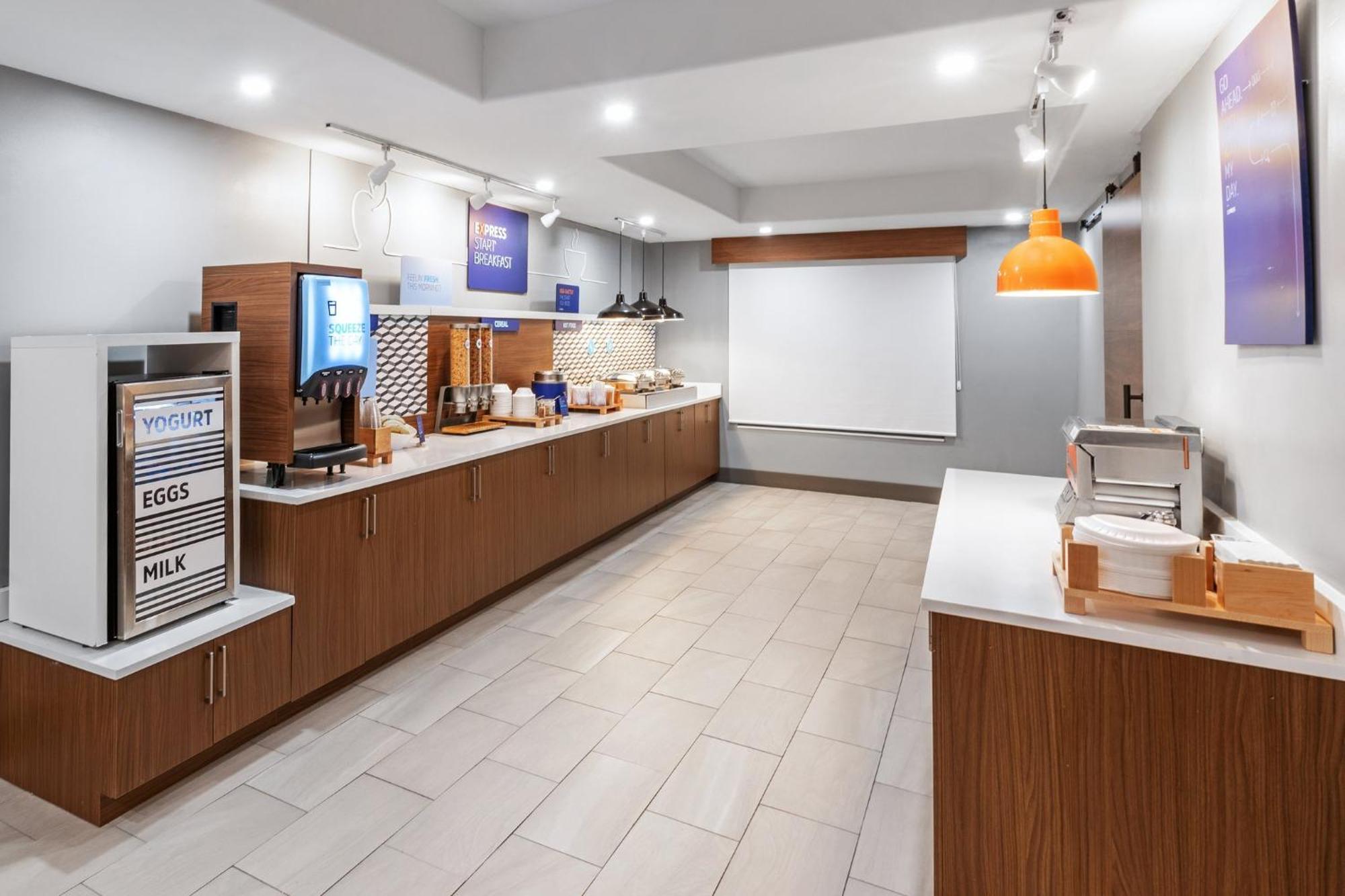 Holiday Inn Express Hotel & Suites Henderson - Traffic Star By Ihg Zewnętrze zdjęcie