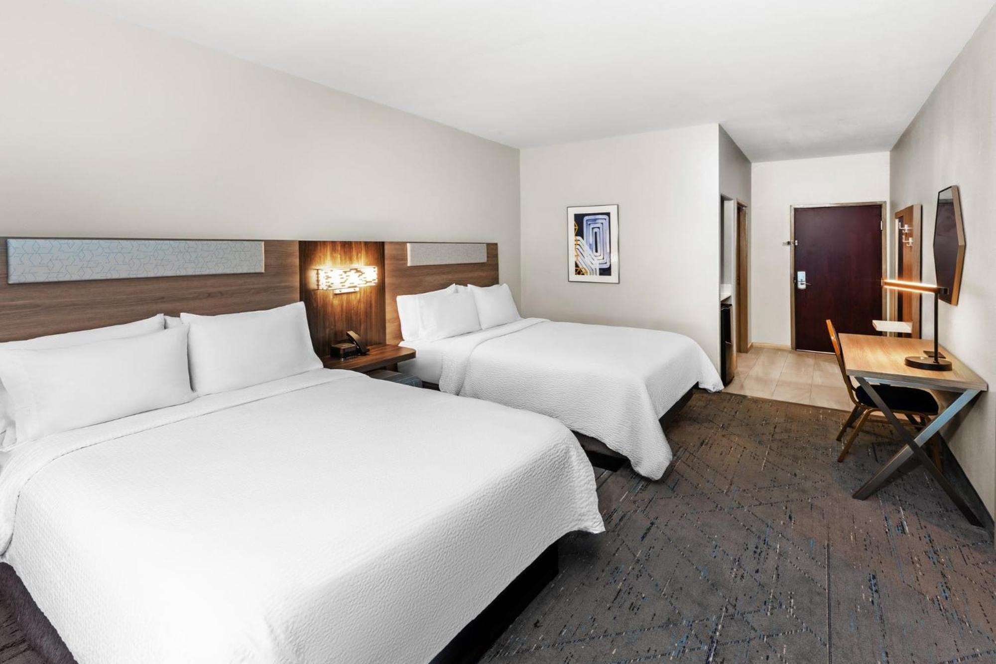 Holiday Inn Express Hotel & Suites Henderson - Traffic Star By Ihg Zewnętrze zdjęcie
