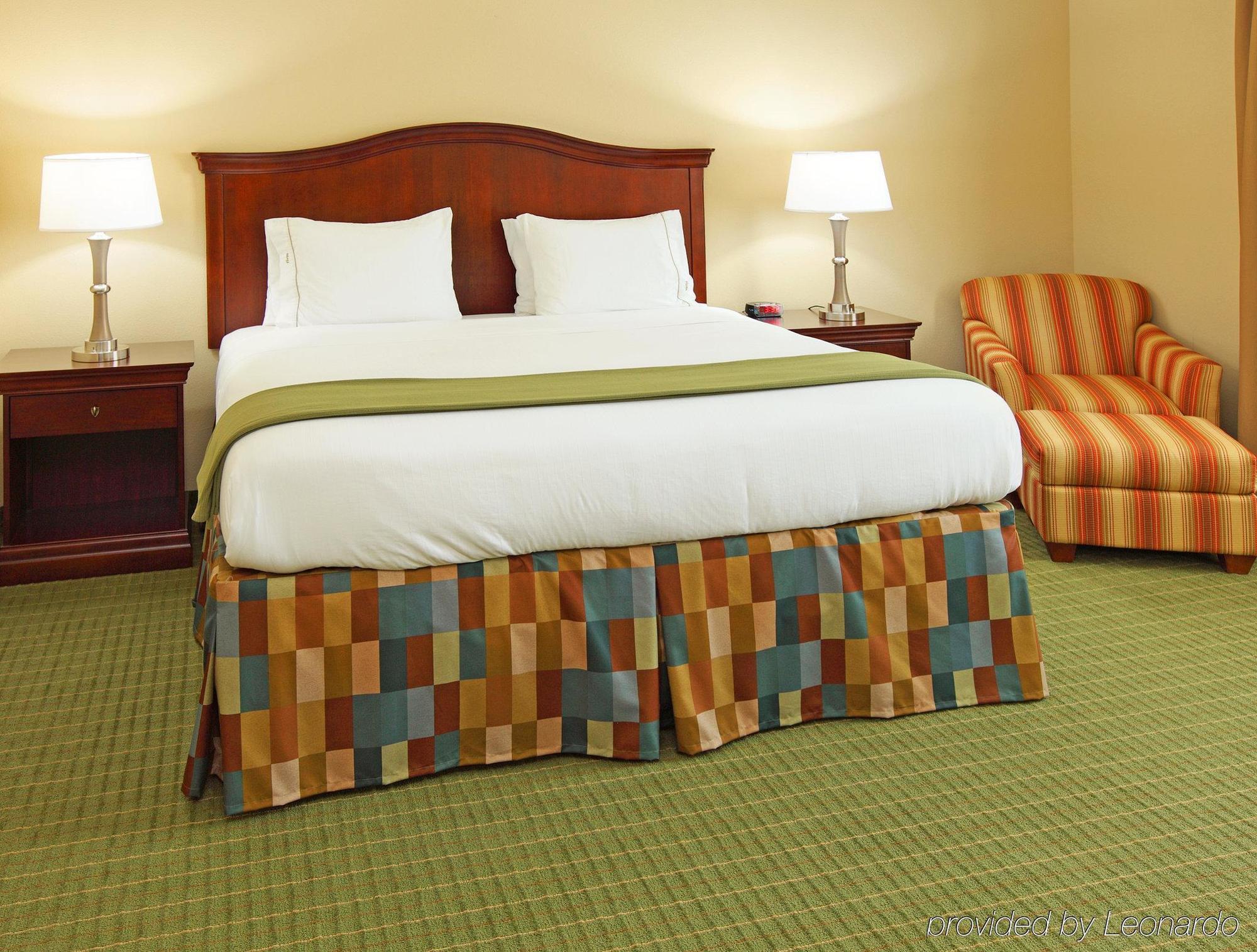 Holiday Inn Express Hotel & Suites Henderson - Traffic Star By Ihg Zewnętrze zdjęcie